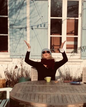 Luce Mouchel Instagram - Bonne année , bonne santé ! car comme disait ma mémé, quand la santé va, tout va... Vive 2022 💪 ❤️