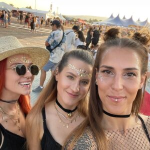 Lucia Krajčovič Instagram - Decibely 🙉🙈🙊 #lovestreamfestival #music #festival #