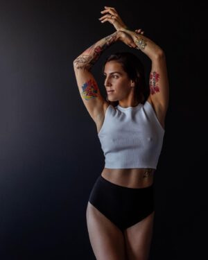Lucia Krajčovič Instagram - ⚜️🔱 DOUBLE MOM 🔱⚜️

Pri prvom tehotenstve som pribrala 14kg, pri druhom 22kg. Ale nezanevrela som na svoju telesnú schránku, keďže ju ešte budem nejaký čas potrebovať. Každá žena má svoje priority a jedna z tých mojich je cítiť sa fit, byť fit a vyzerať fit , ale v prvom rade sama pre seba, pre svoj pohľad do zrkadla ♻️🍀.

PS: pre všetkých pohoršených, bradavky mi stáli častokrát na hocijakom vážení v spodnom prádle pred zápasom, takže by som z toho nerobila tragédiu ✌🏻.

#fitmom #prettybeast #luciakrajcovic #doublemom