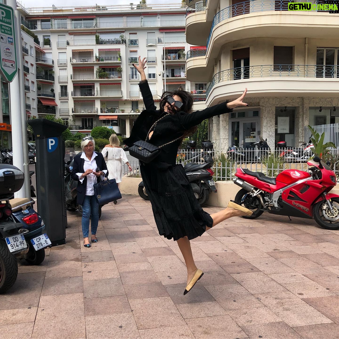 Lucila Solá - 1.3K Likes - Au revoir Cannes ✨