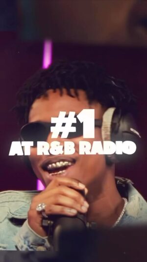 Lucky Daye Instagram - Number 1 on the charts but yall are number 1 in my heart. Thank yall for making That’s You #1 🍀