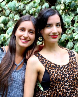 Lucy Cominetti Instagram - Es viernes, nuestros cuerpos lo saben y con la @flomerlezg estamos listas para despedir la semana en #VoyContigo 🔥
Sintonízanos desde las 18 hrs en la 98.5 @fmdos
