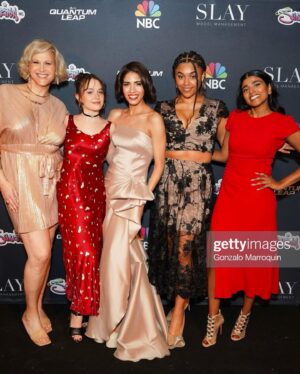 Lucy Loken Instagram - had the absolute best time celebrating our episode of Quantum Leap last night! thank you @nbc @slaymodelsla @shakeenz for having me 🖤 #quantumleap #nbc