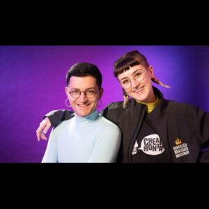 Lucy Moss Instagram - throwback to the only time i’ve ever looked mediumly cute in press photos 😎 ⠀⠀⠀⠀⠀⠀⠀⠀⠀ ⠀⠀⠀⠀⠀⠀⠀⠀⠀
(📸 roberto araujo for @playbill)