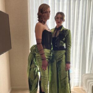 Lucy Moss Instagram - GRAMMYS - LOOK 1 

trying out this new thing where i take myself incredibly seriously what do we think

colleague: @thetobymarlow 
outfit: @wiederhoeft_ 
hair: @nevadastyles 
make up: @alliesmithmakeup 
photos (the fancy nice ones): @stolenbesos