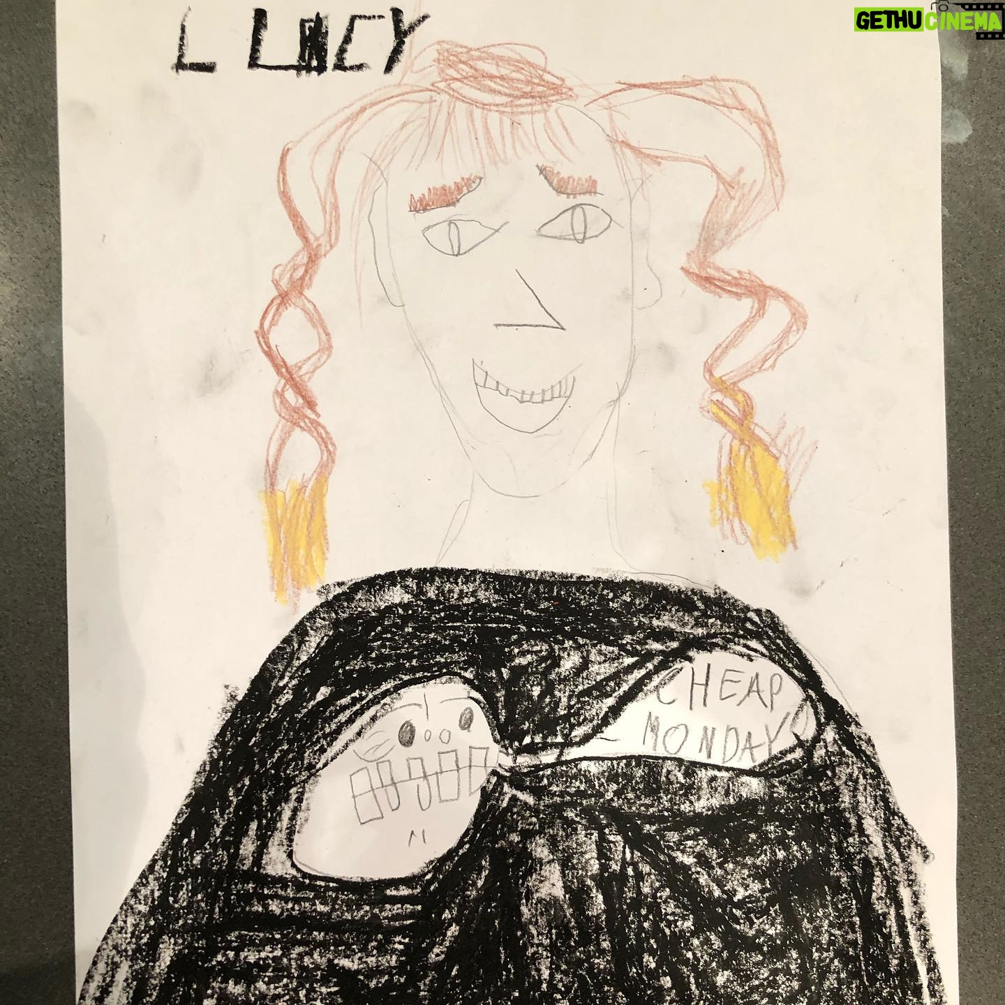 Lucy Moss - 1.3K Likes - absolutely savage takedown of my appearance by my eight year old cousin enjoy playing on ur own from now on max u absolute dick