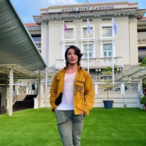 Ludi Lin Instagram - In its 100 year history, Hotel Fort Canning has been separately occupied by the British, the Japanese, the Singaporean Armed Forces and now...me. The least formidable but definitely the silliest part of its heritage ; )

Sweet suite.
#HFCmoments