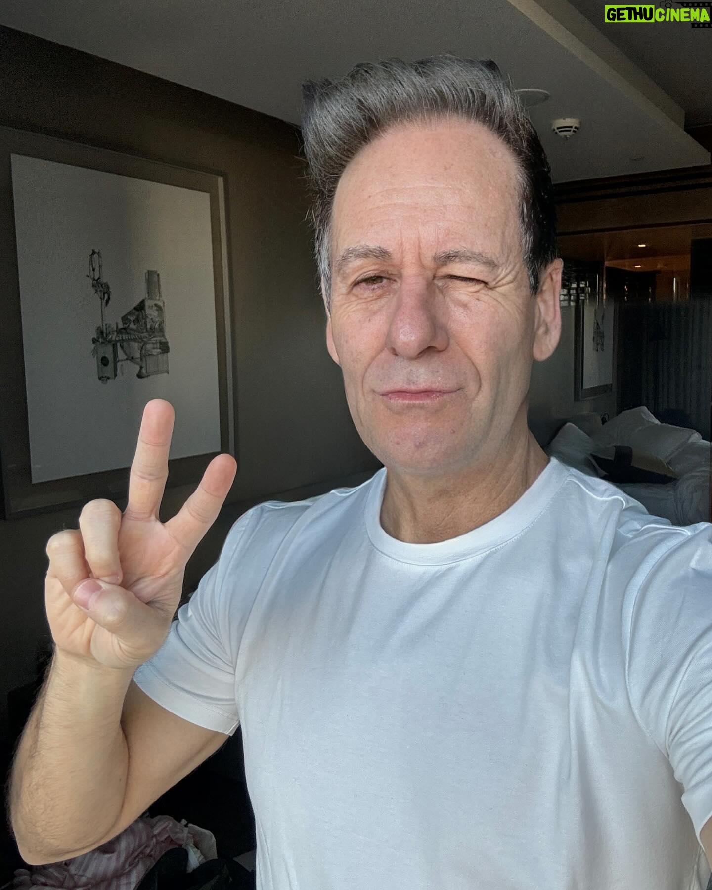 Luigi Calagna - 7.2K Likes - Oggi mi son svegliato cosƬ.. Buon compleanno a me šš