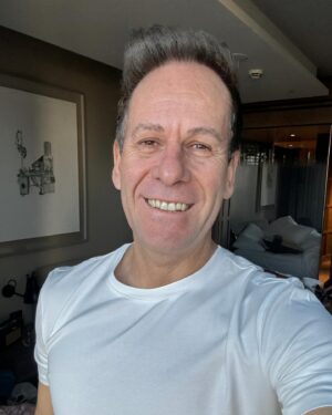 Luigi Calagna Instagram - Oggi mi son svegliato così.. Buon compleanno a me 😁🎂
