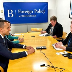 Luigi Di Maio Instagram - 🇪🇺🇺🇸 Quattro giorni a Washington D.C. per incontri alla Casa Bianca, al Dipartimento di Stato e al Pentagono con Brett McGurk, Terry Wolf, Derek Cholet, Dan Benaim, Steffen Guenov e Tim Lenderking

Voglio ringraziare l’Atlantic Council per avermi invitato come speaker alla roundtable di alto livello sulla situazione nella regione del Golfo e più in generale in Medio Oriente. 

Sono grato anche a tutti gli altri istituti con cui ho avuto un prezioso scambio: Brookings, CSIS e Middle East Institute. 

Infine il Congresso degli Stati Uniti d’America.