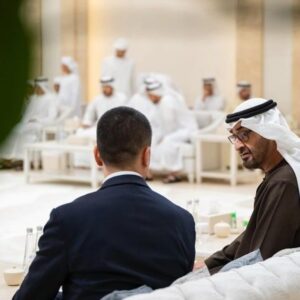 Luigi Di Maio Instagram - Ieri ad Abu Dhabi per presentare personalmente le più sentite condoglianze, a nome dell’Unione Europea, al Presidente degli Emirati Arabi Uniti Sua Altezza Sheikh Mohamed bin Zayed Al Nahyan per la scomparsa di suo zio defunto Sheikh Tahnoun bin Mohammed Al Nahyan, rappresentante del sovrano di Abu Dhabi nella regione di Al Ain.