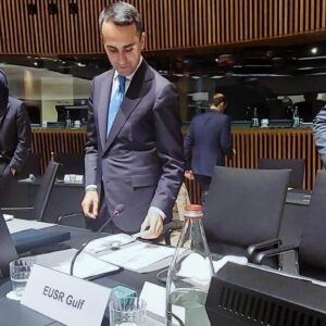 Luigi Di Maio Instagram - Negli ultimi mesi - insieme a tutti coloro che lavorano nel mio team - abbiamo lavorato duro per l’organizzazione del primo Forum di Alto Livello tra i Ministri degli Esteri dell’Unione Europea 🇪🇺 e i Paesi del Consiglio di Cooperazione del Golfo:  Qatar 🇶🇦 Arabia Saudita 🇸🇦 Emirati Arabi Uniti 🇦🇪 Bahrain 🇧🇭 Kuwait 🇰🇼 Oman 🇴🇲 

Voglio ringraziare tutti gli Stati membri per avermi dato l’onore di organizzare ed essere il moderatore di questo dibattito. 

È stato un momento prezioso per ragionare insieme di sicurezza regionale e su come coordinare i nostri sforzi diplomatici per la riduzione della tensione e la pace. 

L’evento è stato presieduto dall’Alto Rappresentante Josep Borrel, dal Primo Ministro e Ministro degli Esteri del Qatar Mohammed Al Thani e dal Segretario Generale del Consiglio di Cooperazione del Golfo Jasem al Budaiwi. 

Un grande grazie a tutti, in particolare alla squadra dell’EEAS e dell’FPI per il grande supporto e per aver reso tutto questo un successo. 🙏