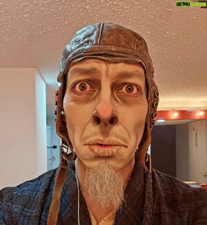 Luis Alberti Instagram - Vengan a ver este "Fin de partida"" nos queda sólo este fin de semana.  @companiadeteatroelghetto