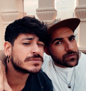 Luis Cepeda Instagram - Estás moreno o maquillado? @nilmoliner