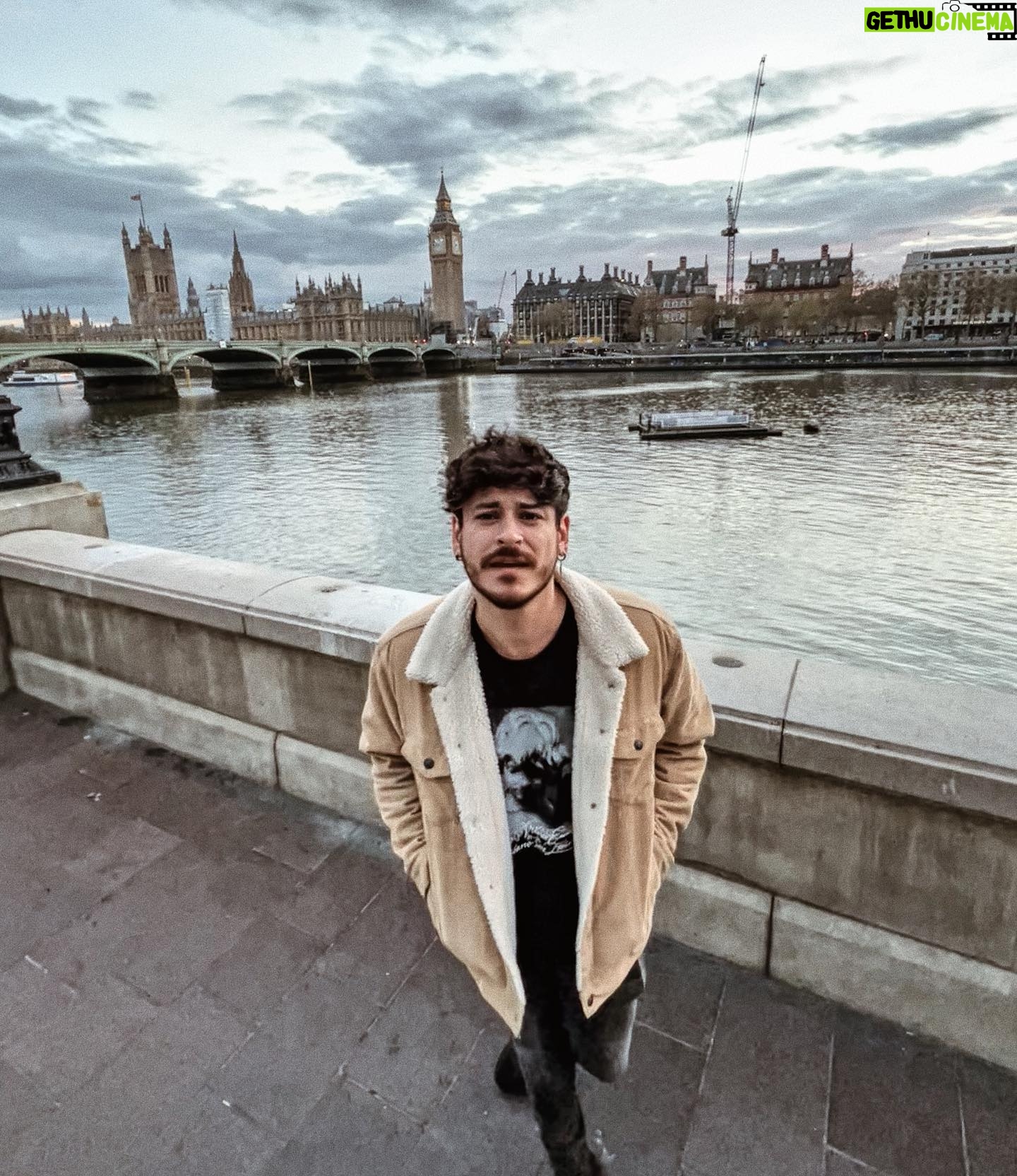 Luis Cepeda - 22.5K Likes - Hello Boris