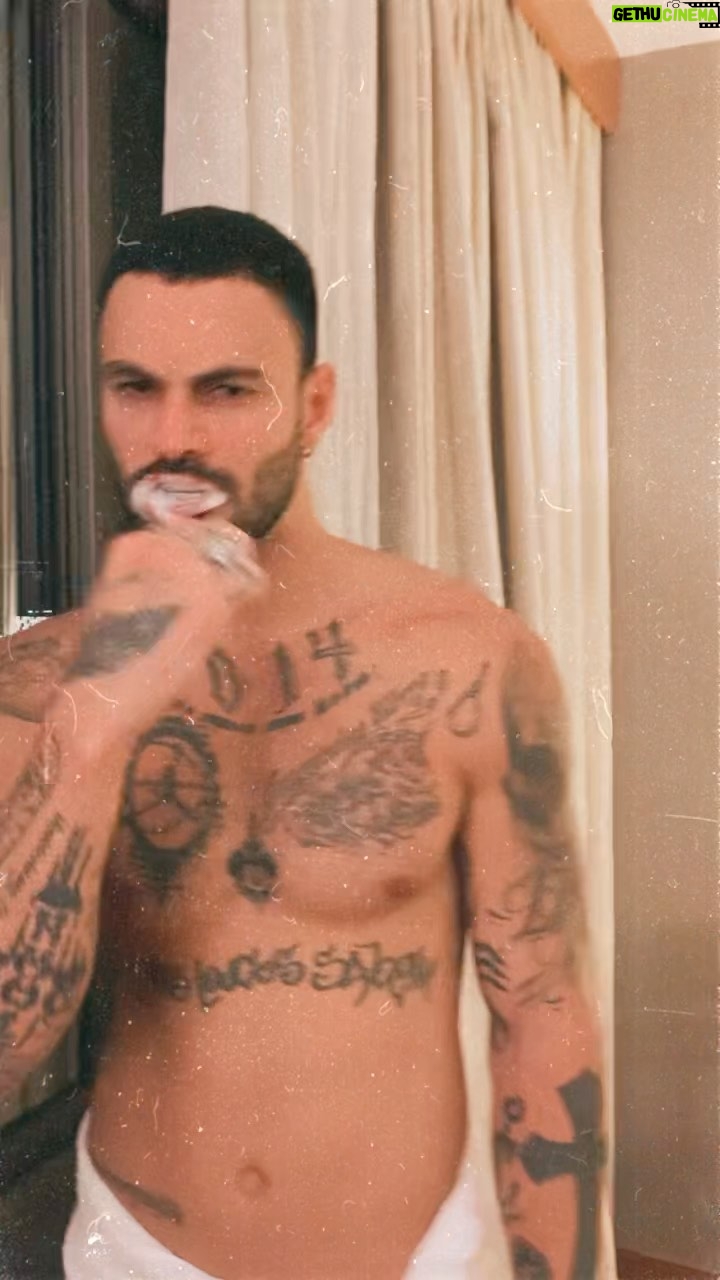 Luis Coppini - 5.4K Likes - Quem aí tá empolgado pro dia do SEXO? 🥵