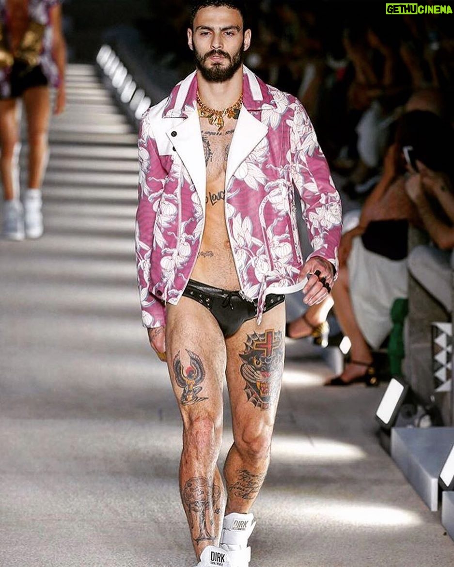 Luis Coppini - 2.7K Likes - DIRK BIKKEMNERGS Milan @dirkbikkembergs tks 🇮🇹