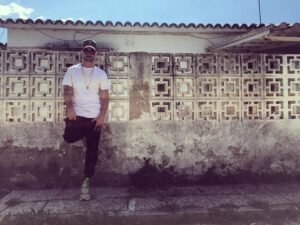 Luis Fernández Instagram - Vivir de manera real te hace realmente grande !!#fuckhaters #fuckyeah #tendencias2017