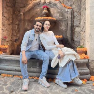 Luis Fernando Peña Instagram - Te tengo a mi lado y esos ya es tenerlo todo, mirando a tus ojos comprendí que son el lugar más seguro y hermoso que conozco. TE AMO ESPOSA