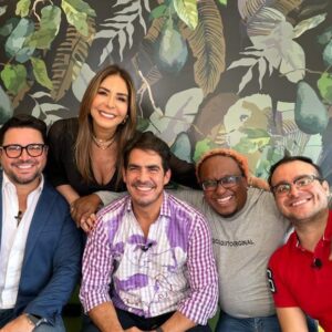 Luis Gerónimo Abreu Instagram - REGRESA: "PERDÓN POR LA PREGUNTA" 😱 🤣

Edición HOMBRES‼️ Para que las mujeres los vean y escuchen...

Estos muchachos son 🔥🔥🔥 pura‼️

@adriandelgadotv
@luisgeronimoabreu
@coquitooriginal
@josemanuelsuarezzz

PRESENTADO POR:

@digitel412
@lainternacionaldeseguros
@cafedellanonna
@cmdlatrinidad
@somosmaraplus
@distrilabve
@fyrlois
@barocho.ccs
@viajeshumboldt

#vivianagibellitv #perdonporlapregunta #hombres