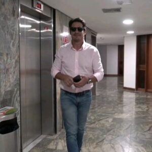 Luis Gerónimo Abreu Instagram - Mi experiencia en @respiralibre fue maravillosa , pero todo procedimiento médico depende de cada quien por eso los invito a si tiene algún problema con la respiración, mucosidad o ronquidos pasen por allá, conversen con su personal , averigüen y decidan ustedes, repito a mi me fue de maravilla. Me quite el ruido de los ronquidos y los regaños de Claudia jejeje
@respiralibre 
Gracias a la Dra.Sajidxa @sajidxa_marino y todo su equipo