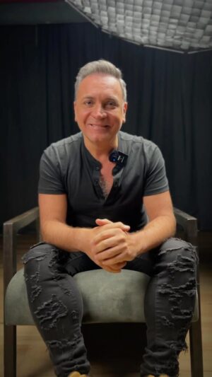 Luis Jara Instagram - Estas son las primeras fechas confirmadas para mi anhelada #giralatinswing
6 de Julio municipal de temuco 
21 de Julio teatro universidad de Concepción 
27 de Julio enjoy antofagasta 
3 de agosto teatro el lago Frutillar. 

Compra tus entradas a través de punto ticket
@puntoticket