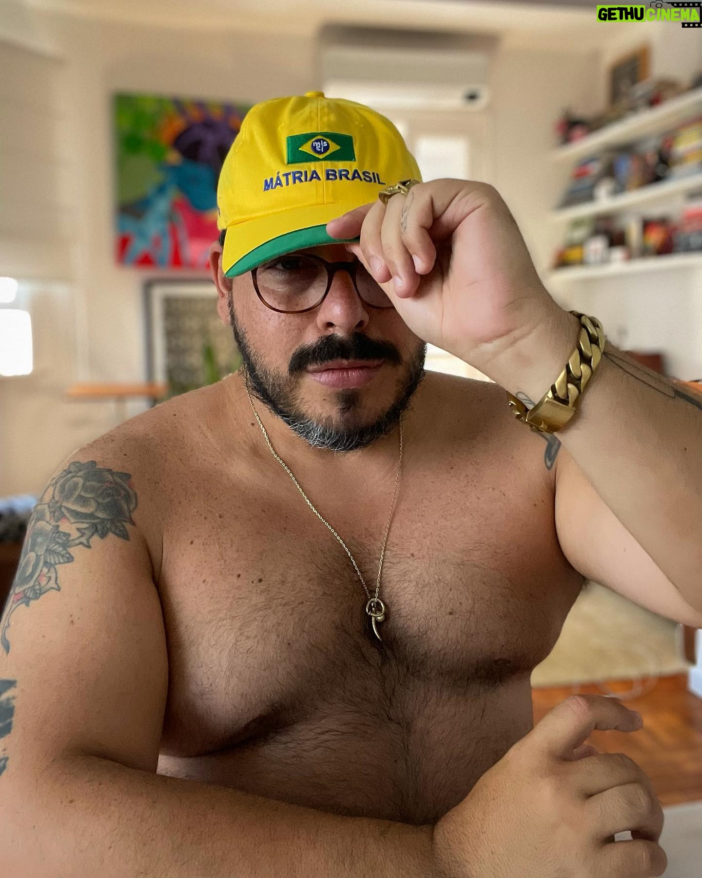 Luís Lobianco - 12.3K Likes - É o Brasil do Brasil do Brasil do......
