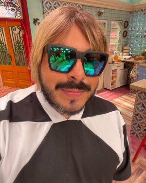 Luís Lobianco Instagram - Esses dias, buscando leveza 🎠
