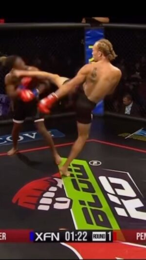 Luis Peña Instagram - Got the KO in the first fight but didn’t get the nod in the second sorry I didn’t get the win but thank y’all so much for the support and continuing to support me through it all @kozoneusa @boxingcoachdomingo @diegokozone #strongerthall