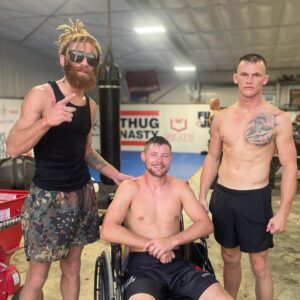 Luis Peña Instagram - Great rounds this evening at @thugnasty_ufc trap house farm gym 😂 good seeing my boy @thesavage_aka_aj again thanks for the work guys