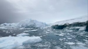 Luis Roberto Guzmán Instagram - Nadie habló. 1 minuto donde 11 personas nos quedamos mudas. #antartica Sonido directo.