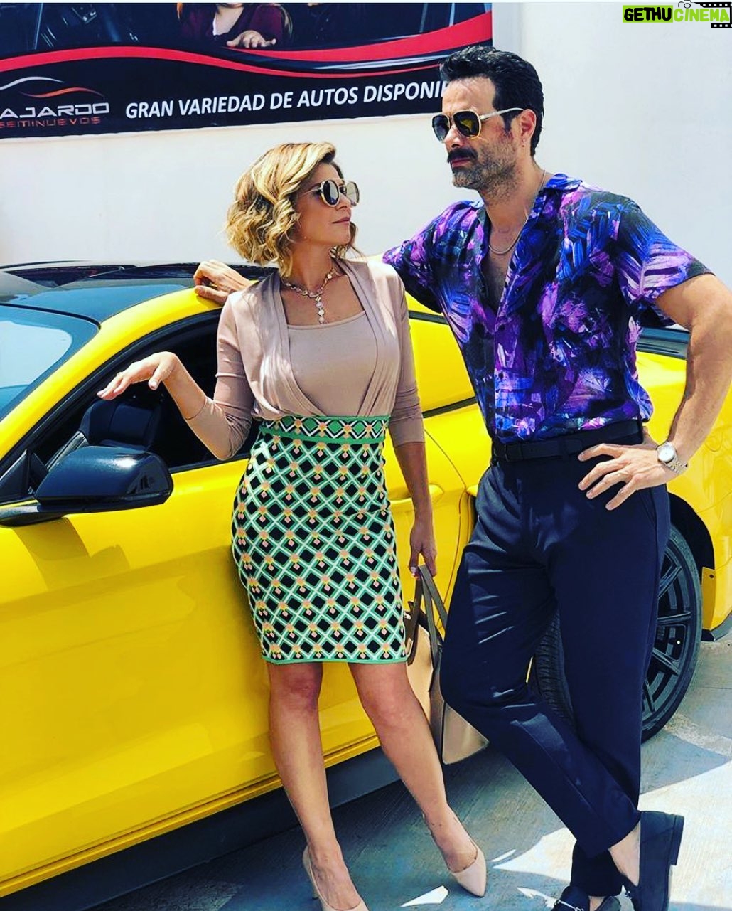 Luis Roberto Guzmán - 19.7K Likes - Hace 19 años fuimos cómplices en la perversión con el último proyecto de Carlos Olmos. Luego, hace 16 años compartimos el escenario. Tu cómo Sally Bowls y yo como el MC en Cabaret El Musical. Ahora la vida nos vuelve a unir @itatic_oficial . La cantidad de maldades que haremos en #lamexicanayelgüero @lamexicanayelgueroof @lamexicanayelguerotv @nicandrodiazof
