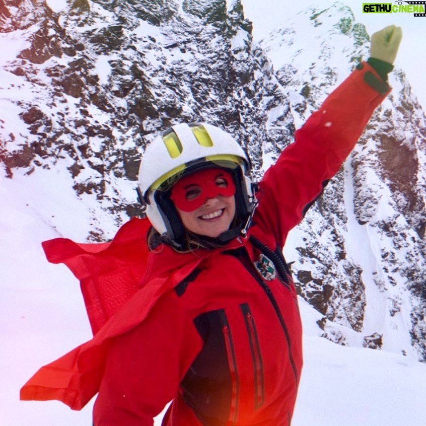 Luise Bähr - 3.9K Likes - FINALE voraus! DIE BERGRETTER
heute 20h15 im ZDF @diebergretter_offiziell @ndf_film @ralph_polinski #eswarmireinfest #startetgutinsneuejahr