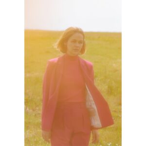 Luise Heyer Instagram - NEW PICTURES 📷@domenikadorothea  #pink