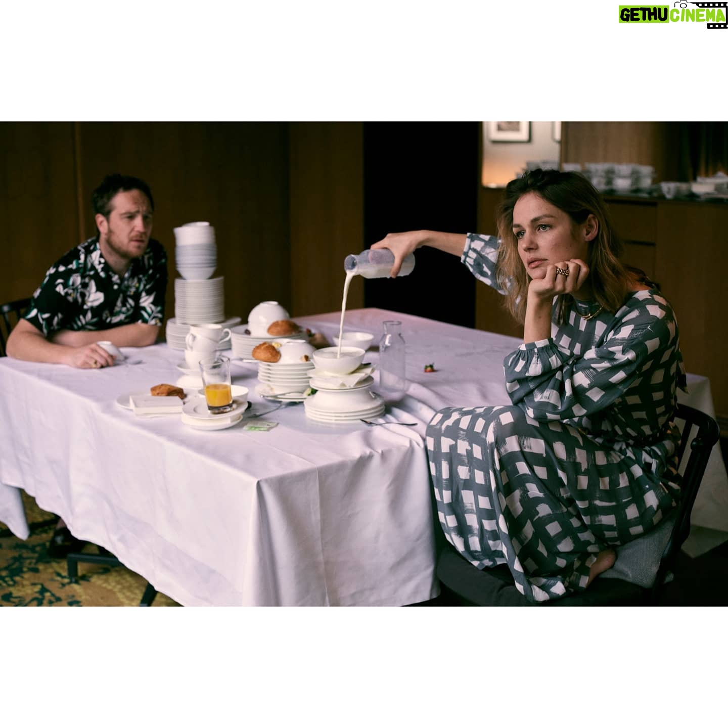 Luise Heyer - 1.2K Likes - Luise im kürzlich neu aufgelegten Max Magazine mit Kollege Frederick Lau anlässlich des Kinostarts von @generationbeziehungsunfaehig
Regie: Helena Hufnagel, Produktion: @pantaleonfilms
@maxmagazindeutschland
@maxmagazineonline
@officialfredericklau
Interview by @patrickheidmann
Photographed by @maxvontreu
Styled by @alexhuber_creative
Hair & Makeup by @steffiwillmann
Postproduction: @blink_imaging
Photo assistant: @_benbreuer
Styling assistant: @silkeholzschuher
@fitz_skoglund
@zta_mgmt