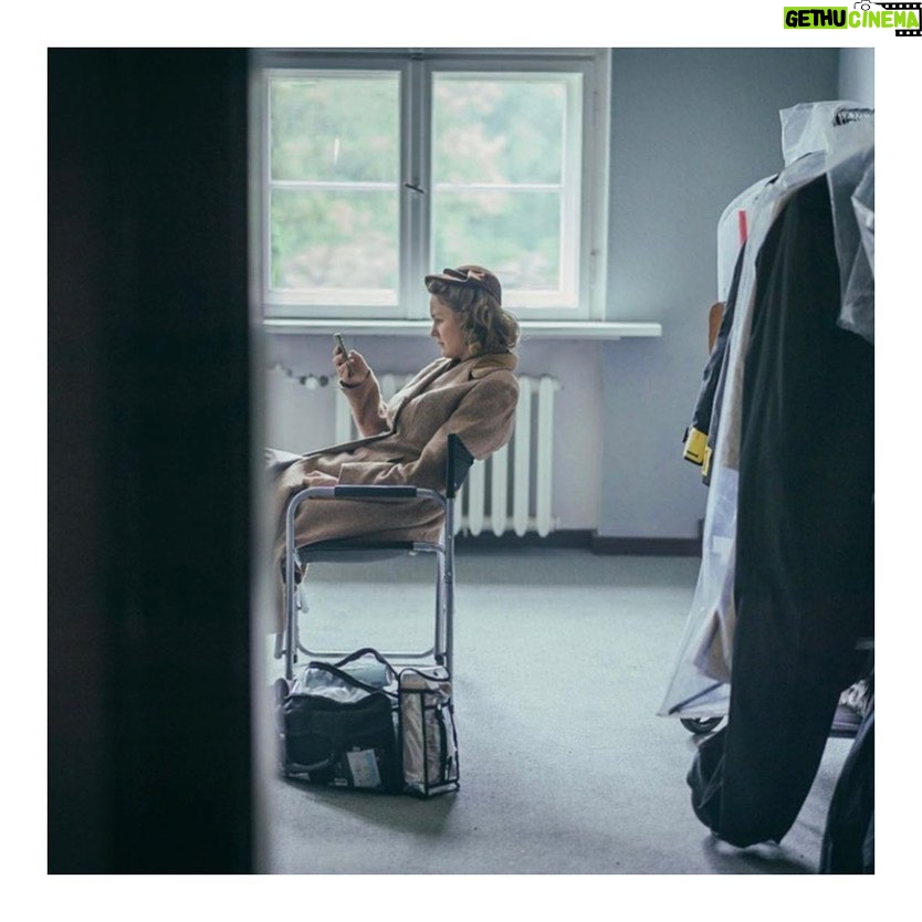 Luise Heyer - 898 Likes - @darknetflix throwback with scene and behind the scenes photos by @baranboodar #netflix #dark #doristiedemann