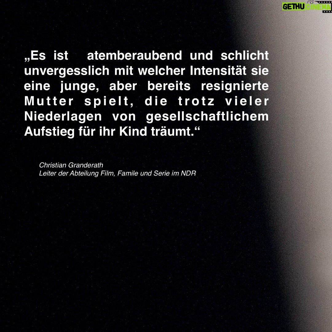 Luise Heyer - 523 Likes - "Sabine rackert sich ab, bei der Arbeit, für ihren Sohn Jonas - und wird doch ständig übersehen. Als die Schließung der Rostocker Arunia-Werft droht, in der sie als Servicekraft arbeitet, ist das wie der letzte Funke, der sie in Brand setzt. Ihre Verzweiflung lässt sie zur Waffe greifen - gegen "alle Arschlöcher" in ihrer Welt: Und sie fühlt das erste Mal Freiheit." @ardmediathek
Luise Heyer wird am 14.März im neuen Polizeiruf Rostock SABINE in der namensgebenden Hauptrolle zu sehen sein – 20.20 Uhr in der #ard
Mit @charlyhubneroffice @uwe_preuss @andreasguenther_official @josefheynert @llinabeckmann @lea.willkowsky @lucasprisor @hendrikheutmann
Drehbuch: Florian Oeller, Regie: Stefan Schaller, Kamera: Tim Kuhn, Schnitt: Andrea Mertens, Szenenbild: Sonja Strömer, Kostüm: Katja E. Waffenschmied, Maske: Jeanette Kellermann, Alexandra Lebedynski, Ton: Thorsten Schröder, Cast: Antje Wetenkamp, Musik: Johannes Lehniger, Produktionsleitung: Mathias Mann, Herstellungsleitung: Jeff Budd, Redaktion: Daniela Mussgiller,
NDR Produzentinnen: Iris Kiefer, Nikola Bock
Eine Produktion der filmpool fiction gmbH
Foto @puria_safary
@fitz_skoglund