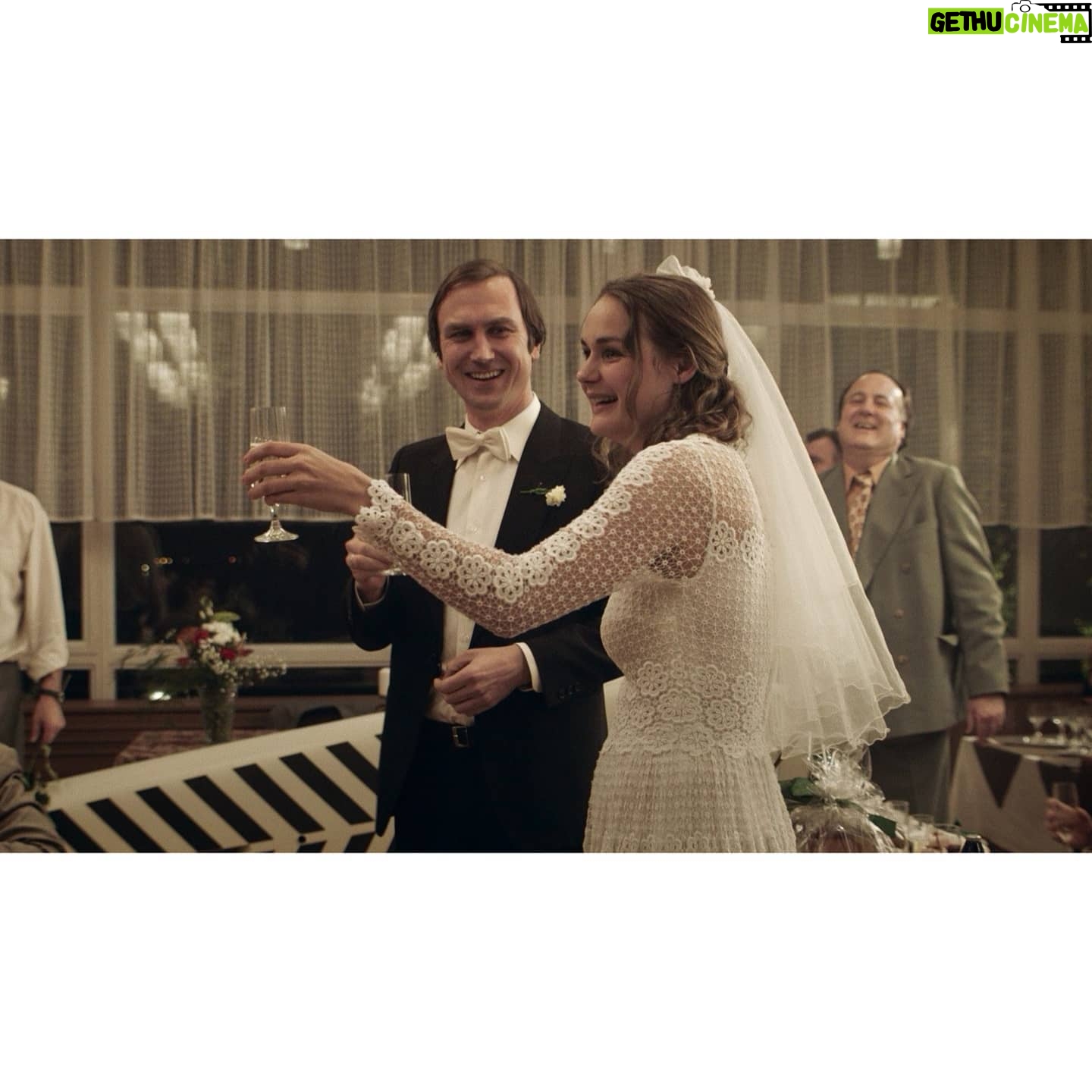 Luise Heyer - 1K Likes - Luise und @larseidinger in @franziskastuenkel Filmdrama Nahschuss.
@filmfestmunich
@zta_mgmt
@fitz_skoglund