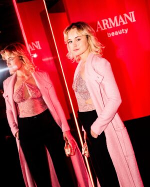 Luise von Finckh Instagram - DAY 3 Berlinale 🌹
Thank you for having me @armanibeauty #makeup 
It was a blast, as always! 
📸 @clemensporikys 
Anzeige #ad 
Styled with @theresagrs