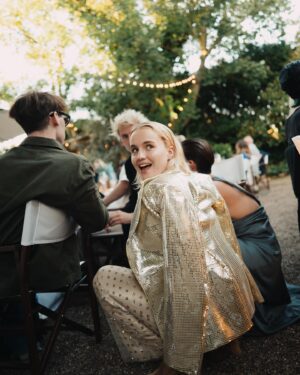 Luise von Finckh Instagram - I had the best time with @giorgioarmani in the beautiful island of Sylt. Thank you for having me & big thank you for everyone involved making it so much fun. 
Slide to find out how u are actually supposed to eat oysters ☝🏼🦪🏖 #giorgioarmanimare styled by baby @theresagrs and captured by @lucaspossiede