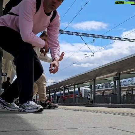 Lukáš Hejlík - 1K Likes - Začaly prázdniny!
Vzal jsem s sebou #vlcakvojtak do @foyercafe.prague a pak jsme si řekli, že se podíváme na odjezdovou tabuli a pojedeme kamkoliv to bude nejdřív. A tak hello @mestopardubice a @visiteastbohemia . Šli jsme do Tyršových sadů, kolem zámku až k @automatickemlyny , do @gocarova_galerie a @cafegocar a do woooow @sfera_pardubice . A pak Pendolino zpátky do Prahy, svíčková v @cd_restaurant .
Byl to opravdu moc hezký den, dostal jsem od Vojty 9 z 10.
#pardubice
#nainspekci
#prazdniny2023