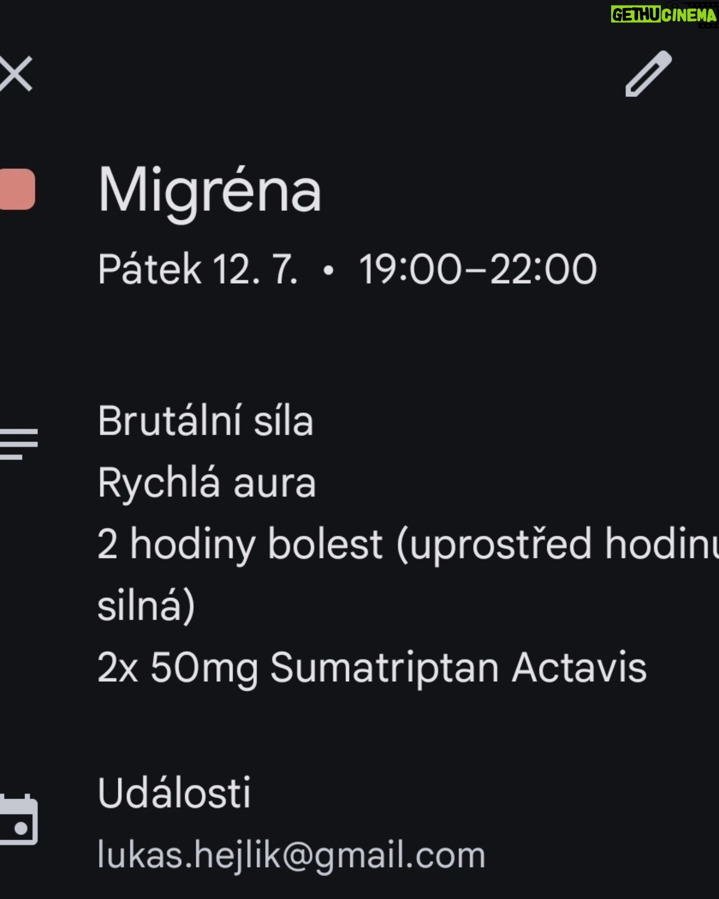Lukáš Hejlík - 2.5K Likes - No včerejší koncovka večera byla perná. Pokud trpíte migrénou, chci sdílet poslední zážitky.
Hodně dobře mi zřejmě funguje silný hořčík, poslední ataku jsem měl (vedu si kalendář) 5.3., to je vlastně super, protože jsem byl zvyklý na 1, 2 ataky v měsíci.
Teď jsem hořčík neměl úplně pravidelně a teda včerejší dostaveníčko bylo dost hustý. Měl jsem 2x 50mg Sumatriptan Actavis a nic. Nezabral. Koukal jsem dnes, prošlý by být neměl. Zkusím teď ten od jiného výrobce.
No, opět mi došlo jak nepřijemná je tohle moje součást. No, byla to neveselá tečka za jinak skvělými dny s Klárou.
A jen, prosím, migréna není jen bolest hlavičky, je to prostě mozkové onemocnění. Moje 2 nepříjemné hodiny není nic proti lidem, co mají stavy přes 2-3 dny.
I proto pomáhám @migrena.help.zs v informovanosti.
#migrena
#migrenahelp
#sumatriptan
#prazdniny2024
