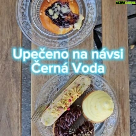 Lukáš Hejlík - 748 Likes - Milujeme s #gastromapalukasehejlika hledat skvělé podniky na místech, kde byste je nečekali. A to o @upecenonanavsi rozhodně platí! Skvělá cukrárna na návsi v Černé Vodě v @rychlebske_hory v @olomoucky_kraj_tourism . Pak už brzo report na FB a podnik bude v appce.
#upecenonanavsi
#rychlebskehory
@rychlebske_stezky
#jeseniky
#nainspekci
#id7 @volkswagencz
#partnergastromapy