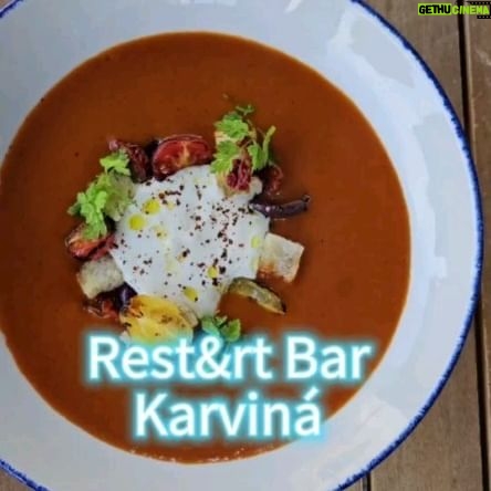 Lukáš Hejlík - 481 Likes - Super byl dnes tříchodový oběd v @restart_bar_karvina v @mestokarvina . Přijeli jsme vlakem, prošli jsme si park, hezké náměstí, a pak měli tohle fantastické jídlo. Jasně taky jsme si prošli drsný sídliště a koneckonců míjeli i legendární pivnici Centrum, ale prostě ano, normálně se tu žije 🤣🥰.
#restartbar
#restartkarvina
#nainspekci
#gastromapalukasehejlika
@pojez.fest
@stefan.rodom