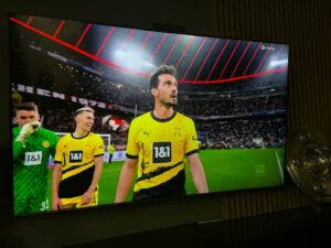 Lukasz Piszczek Instagram - Brawo @bvb09 💪🏻 @aussenrist15 wow 😳 Glückwunsch 🖤💛