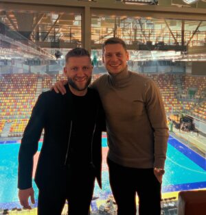 Lukasz Piszczek Instagram - Kolejne Świąteczne granie z @kuba.blaszczykowski  za nami, fajne emocje i najważniejsze, że możemy w ten sposób pomoc podopiecznym @fundacja_ludzki_gest 😊