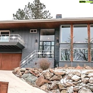 Luke Caldwell - 6.2K Likes - Whatās your favorite exterior from Season 1 of Boise Boys on @hgtv ??
1. The View House
2. The Ugly Duckling
3. The Porch House
4. The Glass House
5. The Southwest Farm House
6. The River House
Stream @the.boiseboys now on @discoveryplus š Build with us @timberandlove