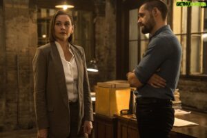 Luke Kleintank Instagram - Tune in tonight for an all new episode of @fbicbs #fbiinternational at 9pm ET on @cbstv @paramountplus