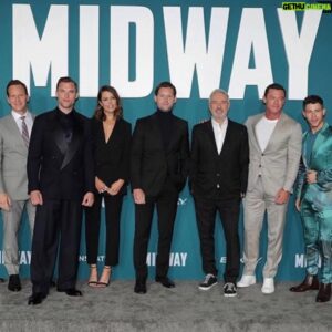 Luke Kleintank Instagram - Epic night celebrating @midwaymovie with our incredible cast and partners. Special thanks to everyone @lionsgate for making this all possible and @rolandemmerich @haraldkloser #westooke for their vision. Also wanted to shout out @ted_baker @ted_baker_menswear for the jacket @coach for the pants and @kumicraig for grooming @emmytown @tmahideaway for my look #midwaymovie #lionsgate.