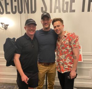 Luke Macfarlane Instagram - My incredibly talented friends performing brilliantly in a brilliant play. Bravo @carllundsteady @jessetyler #takemeout